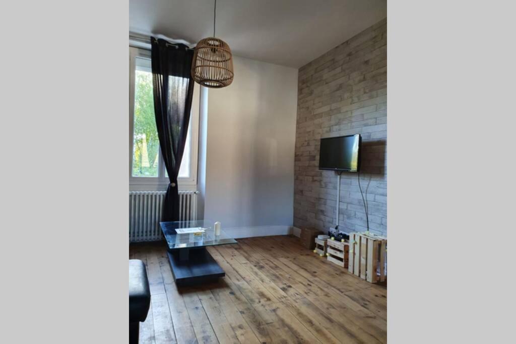 Appartement Spacieux, Wifi ,Cafe A Volonte Blaye-Les-Mines Zewnętrze zdjęcie